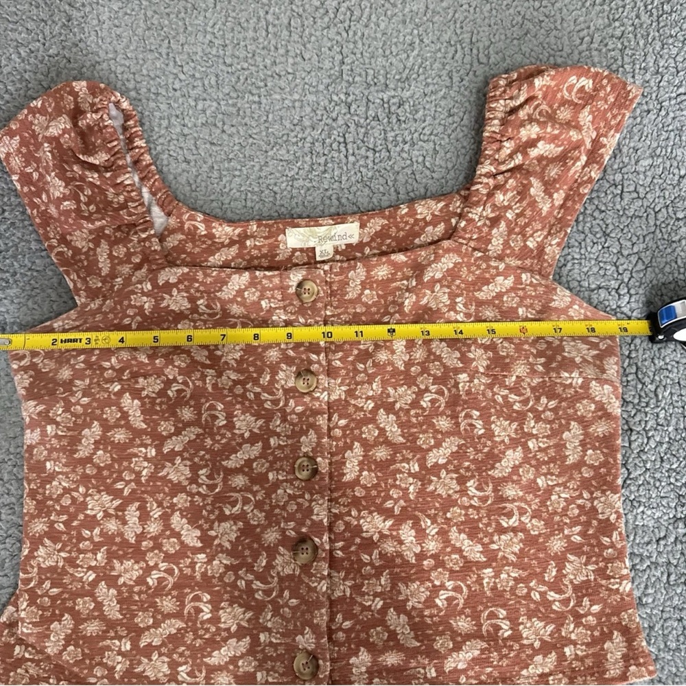 Rewind Terracotta Floral Button-Up Blouse - Picture 7 of 10